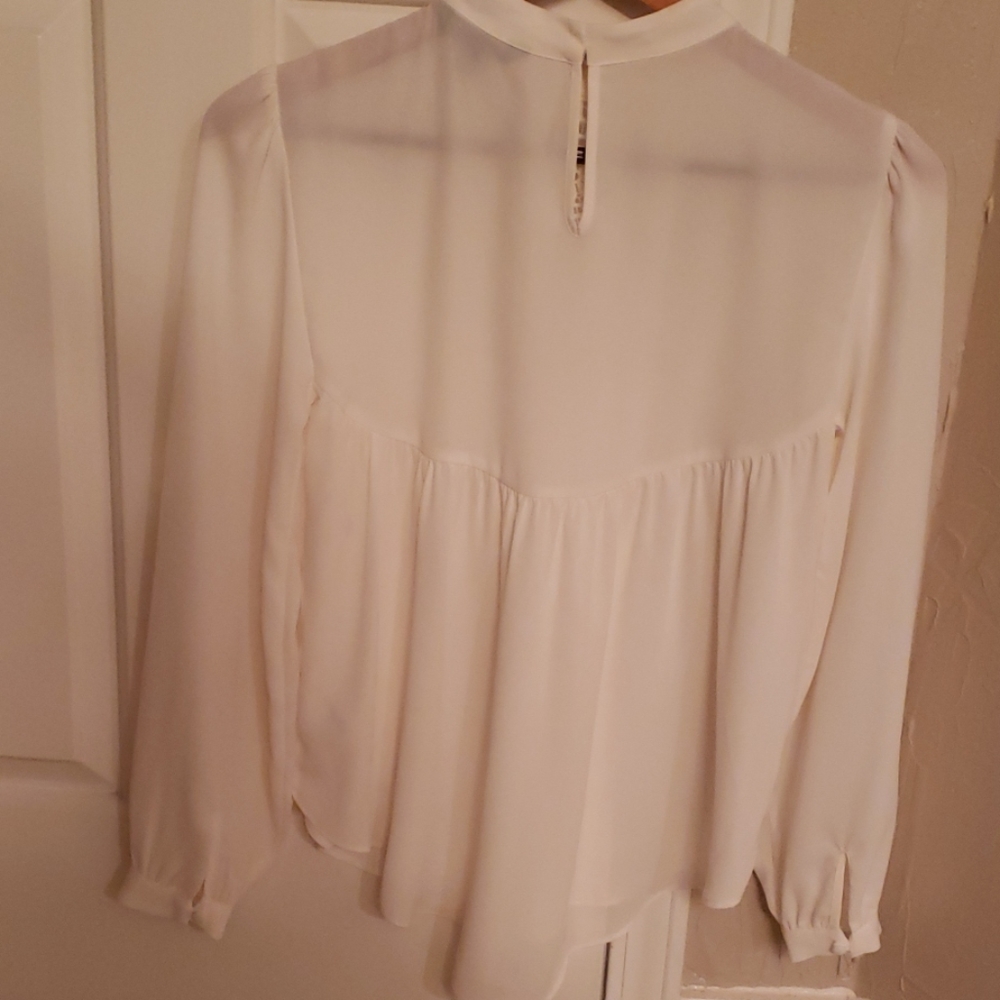Cream blouse - Picture 2 of 2